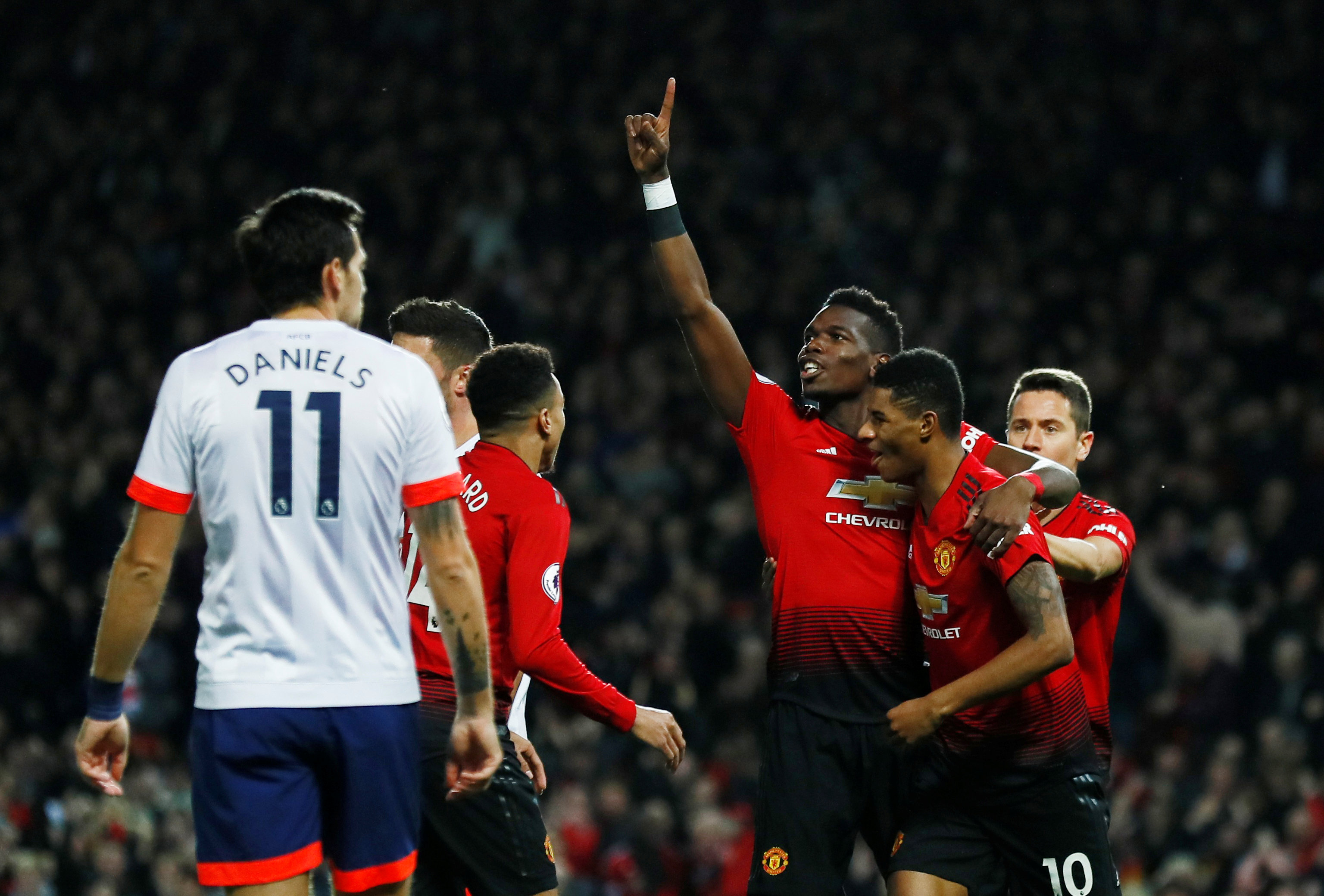 小赫内斯在 小赫内斯在